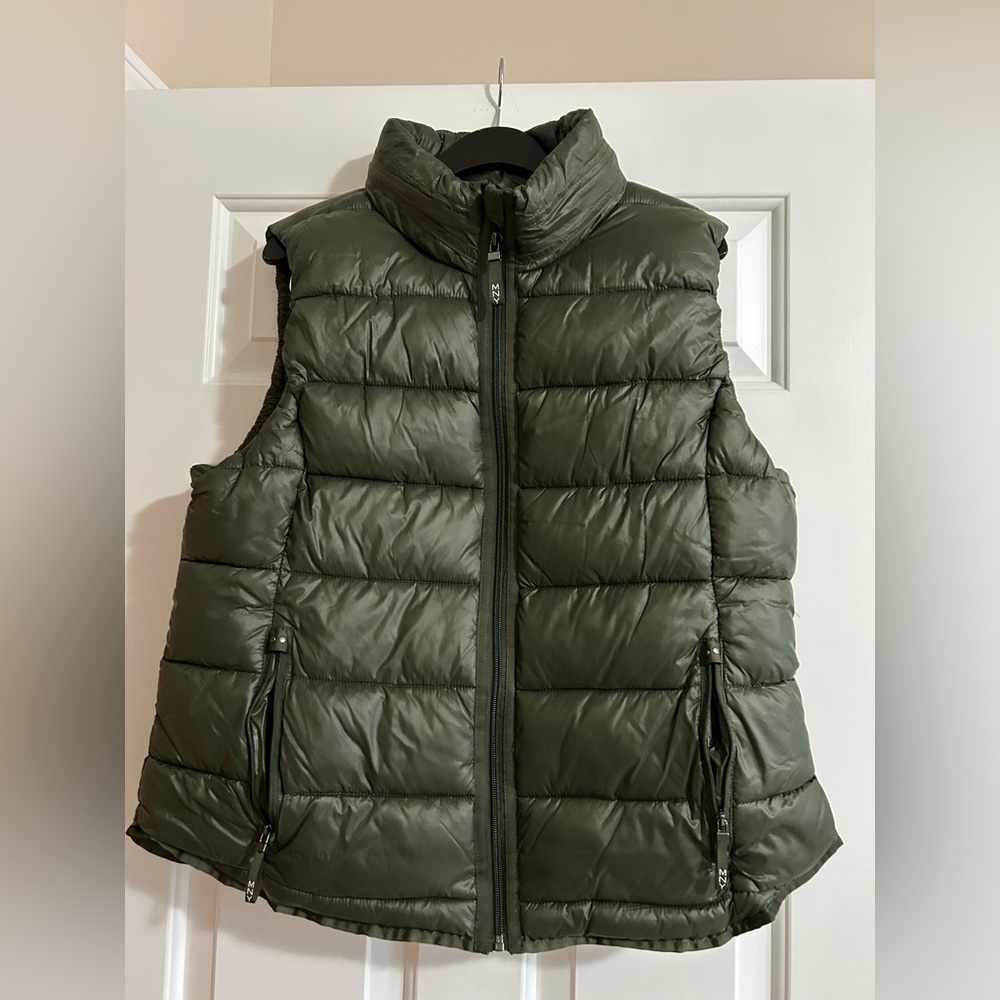 MNY green puffer vest